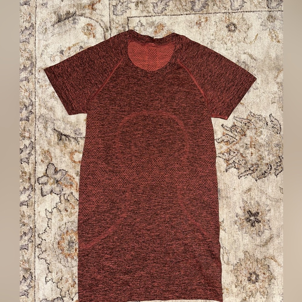 red lulu top 
swiftly tech